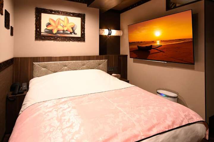 Room 6 of 40