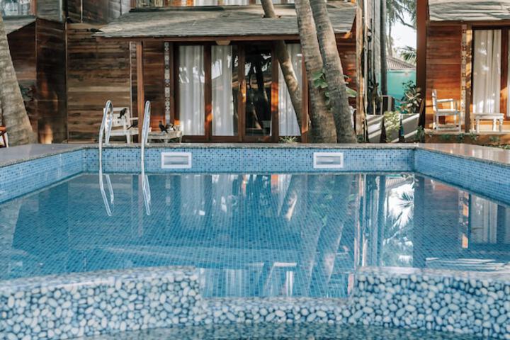 Pool 34 of 96