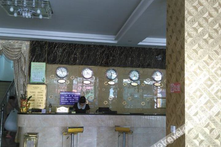 Hotel Interior 4 of 13