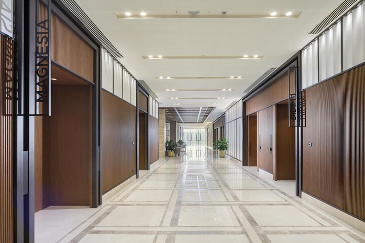Business Center 644 of 888