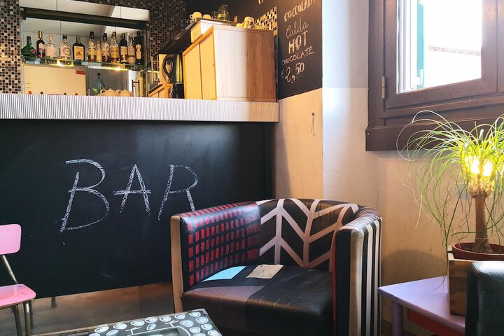 Lounge 58 of 75
