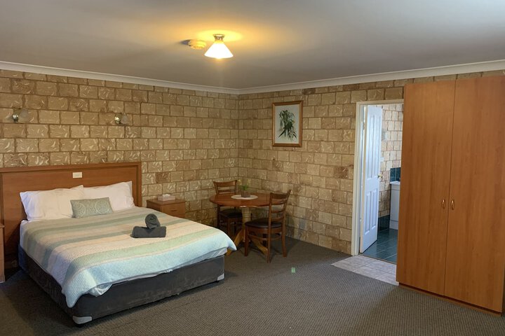 Room 19 of 47