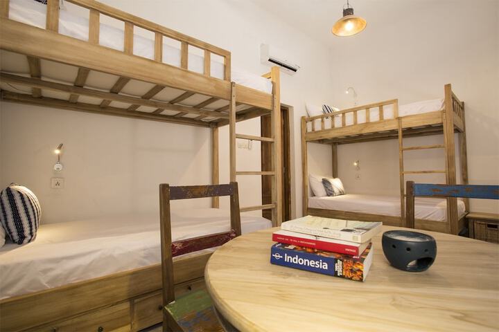 Room 7 of 62
