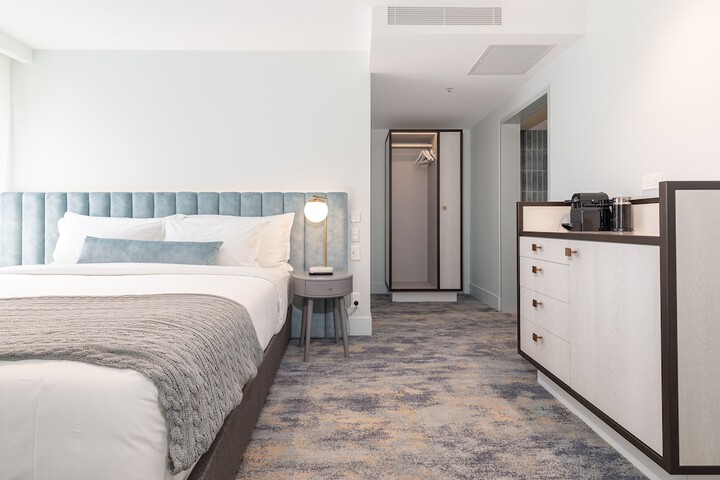 Room 48 of 89
