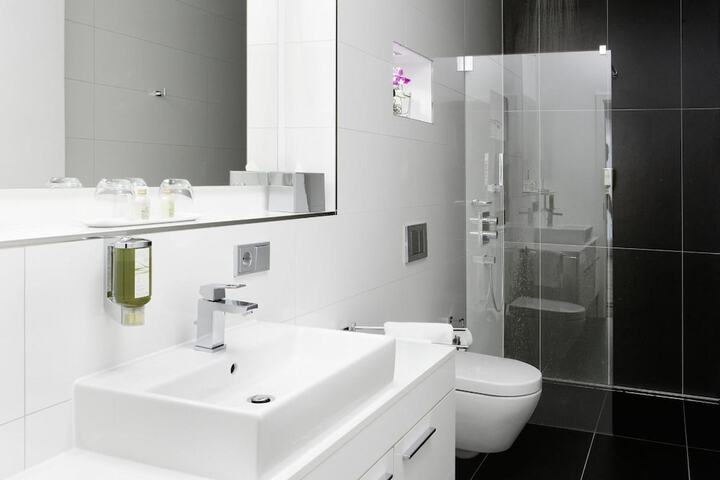 Bath Photo