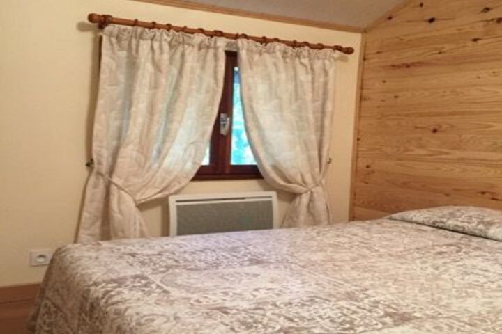 Room 5 of 6