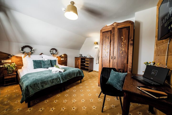 Room 8 of 52