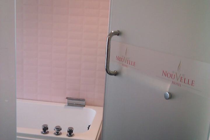 Room 14 of 20