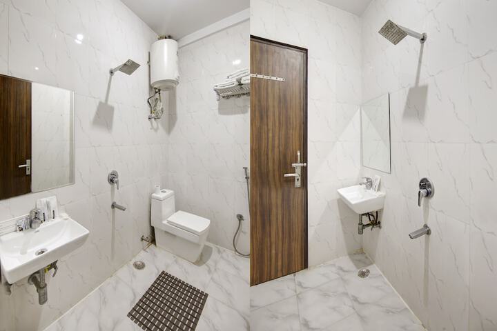 Bathroom Interior Photo