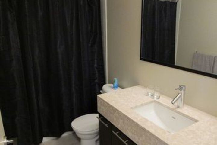 Room 10 of 17
