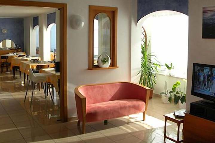 Hotel Interior 4 of 71