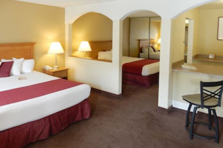 Room 10 of 138
