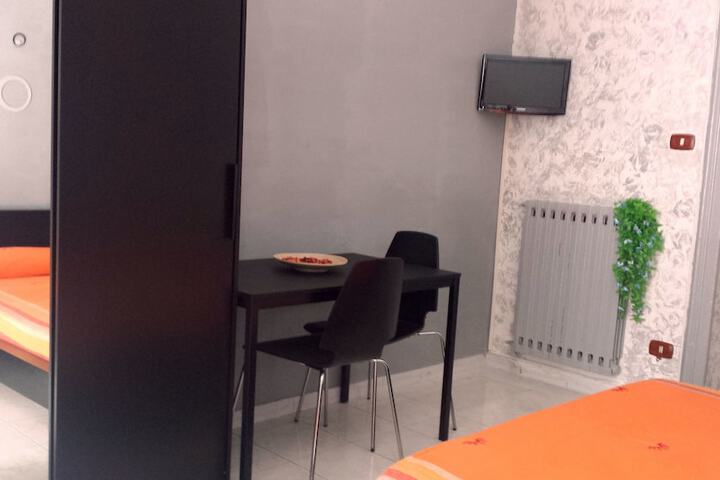 Room 7 of 63