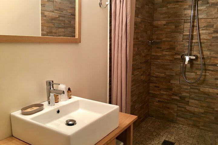 Room 40 of 74
