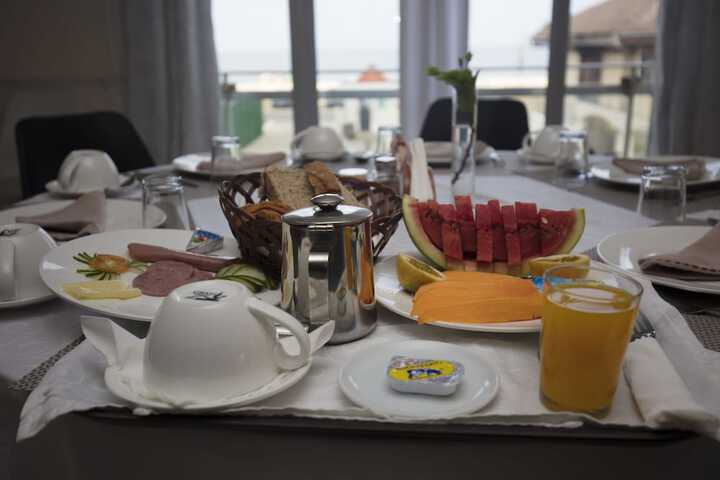 Breakfast/Coffee Service 22 of 30