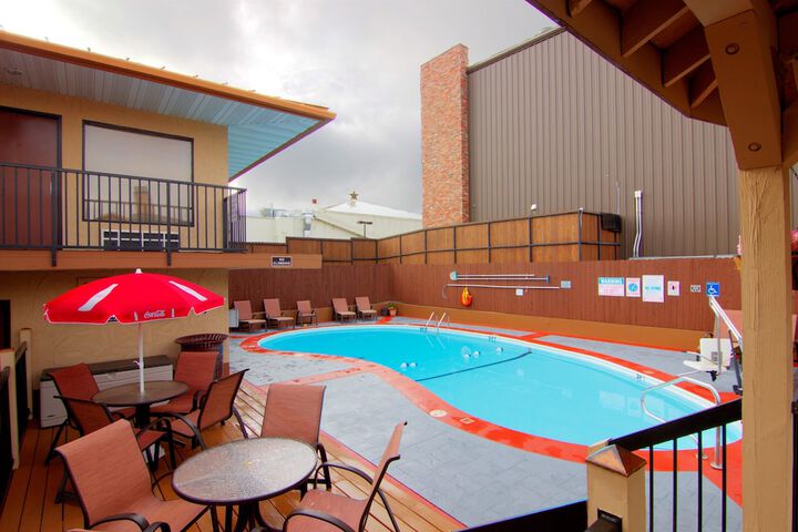 Pool 35 of 58