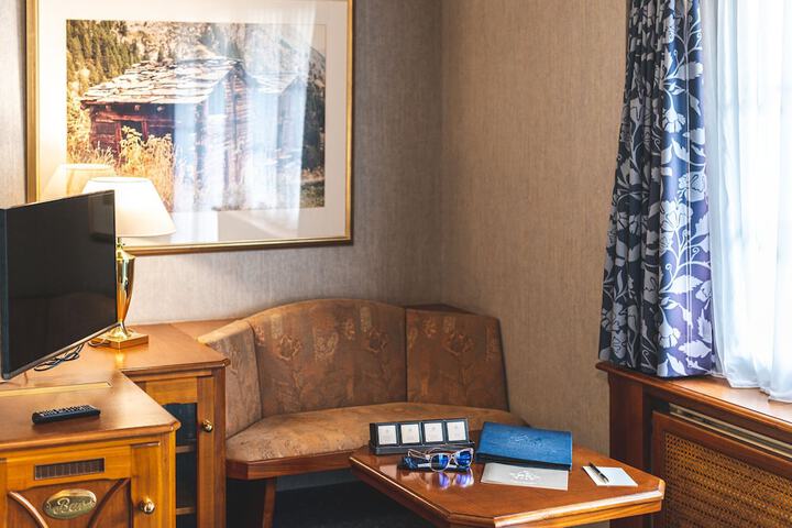 Room 30 of 89