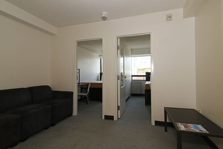 Room 12 of 31