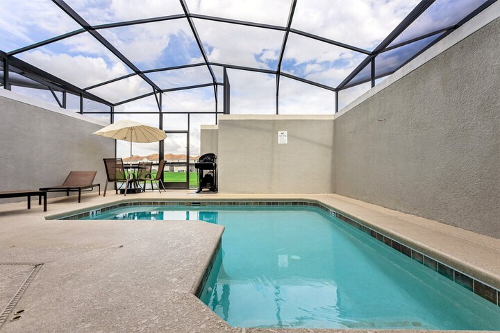 Pool 38 of 51