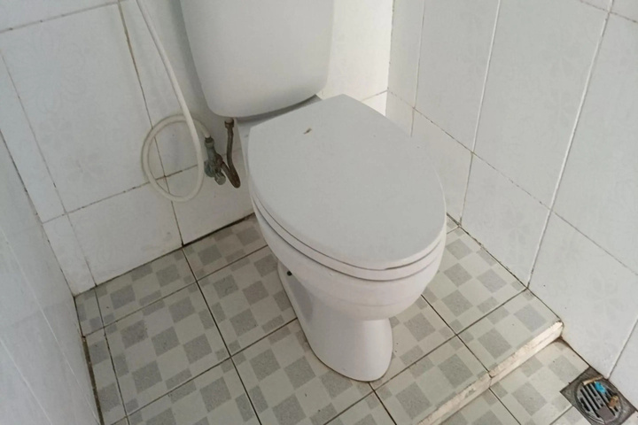 Room 8 of 13