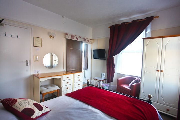 Room 9 of 62