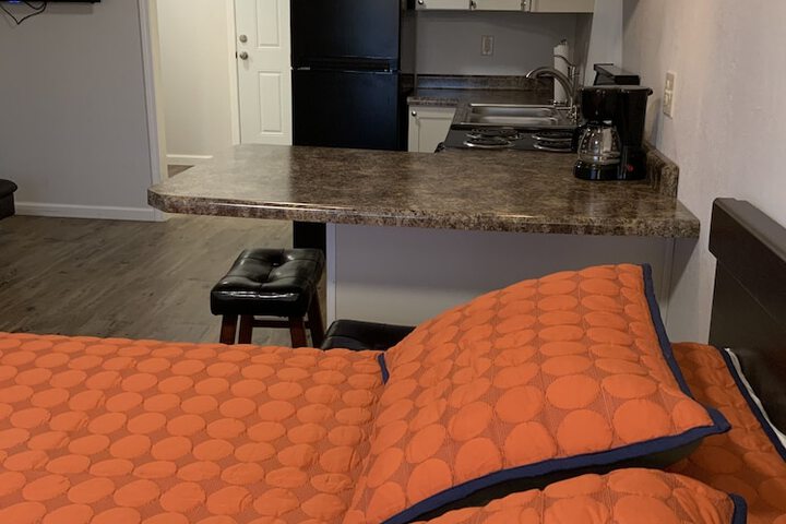Room 83 of 259