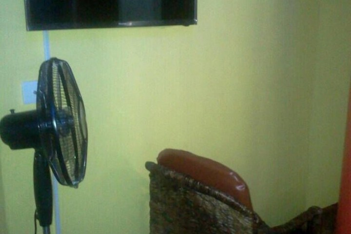 Room 6 of 24