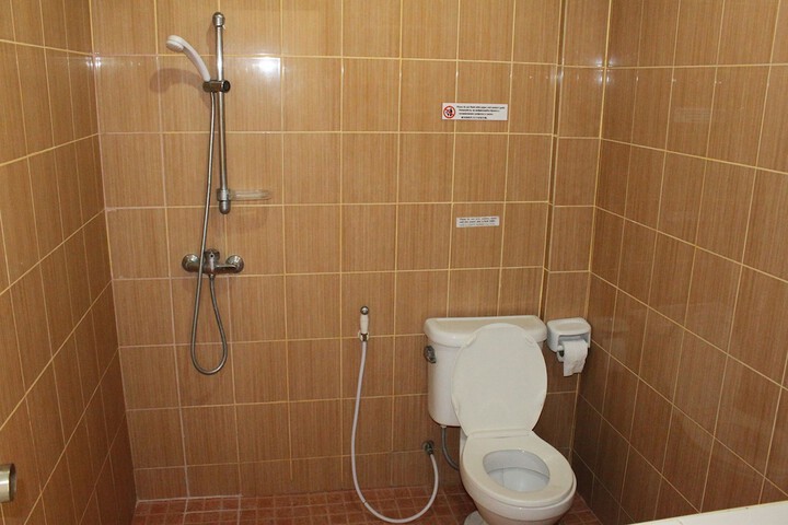 Room 45 of 49