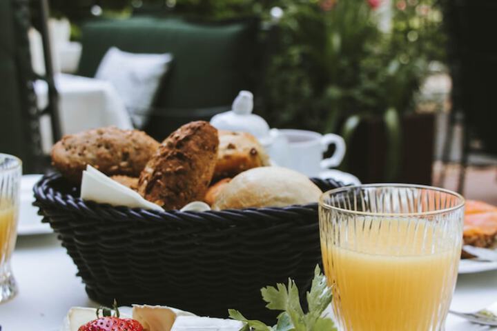 Breakfast/Coffee Service 113 of 164