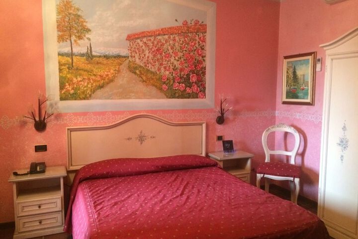 Room 3 of 35