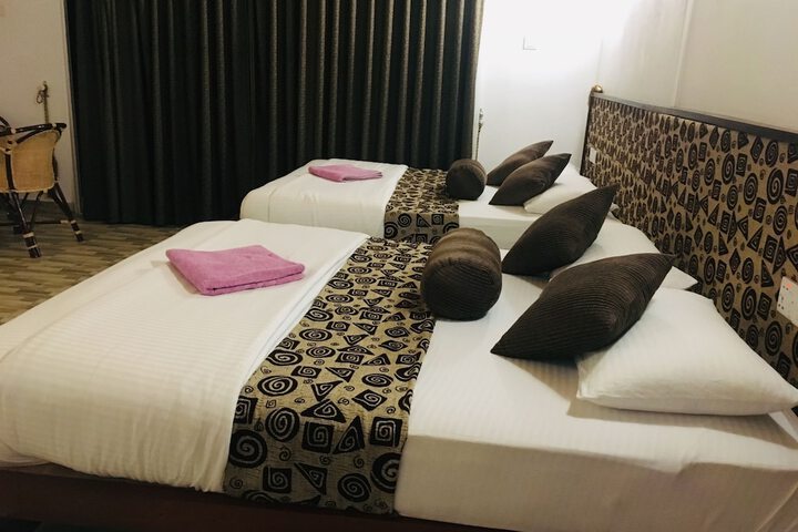 Room 4 of 34