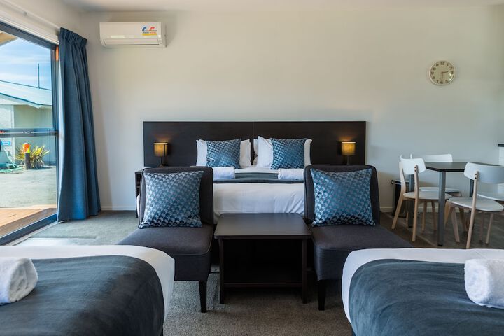 Room 17 of 113