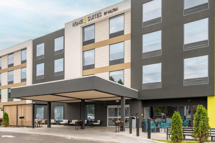 Exterior of Home2 Suites by Hilton North Attleboro