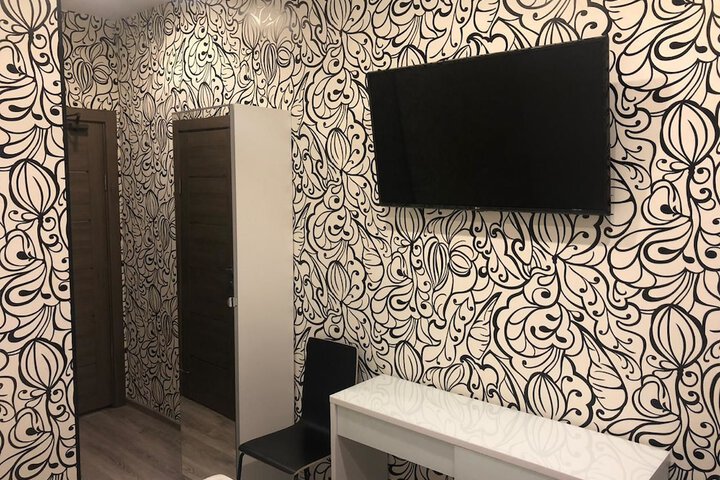 Room 14 of 16
