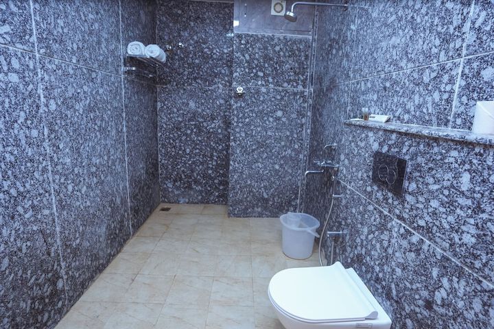 Room 21 of 35