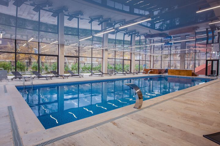 Pool 31 of 68