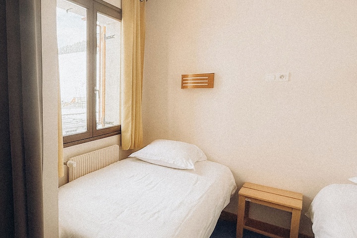 Room 52 of 115