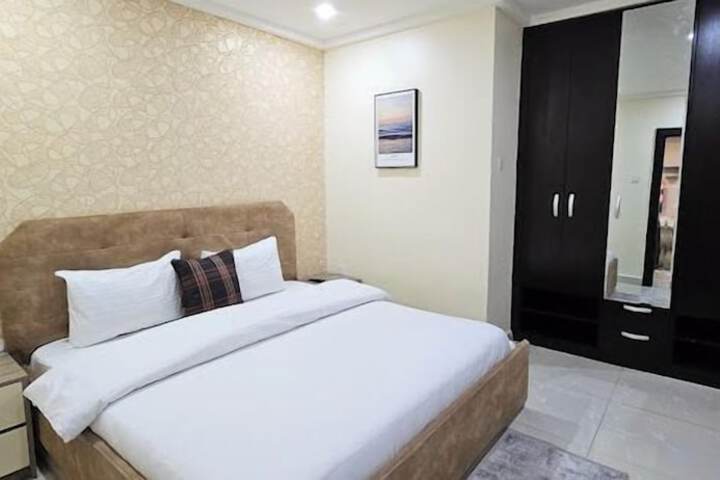 Room 8 of 62