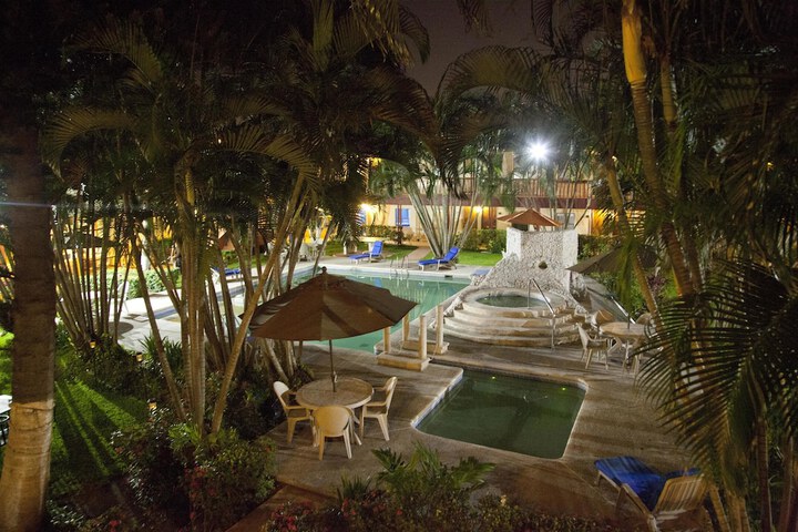 Pools & Facilities