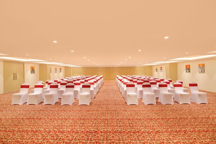 Ballroom/Hall 42 of 48