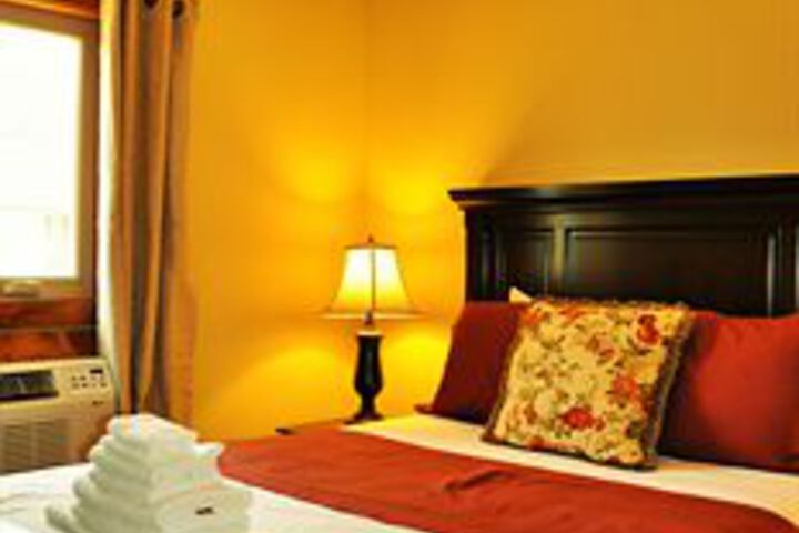 Room 17 of 34