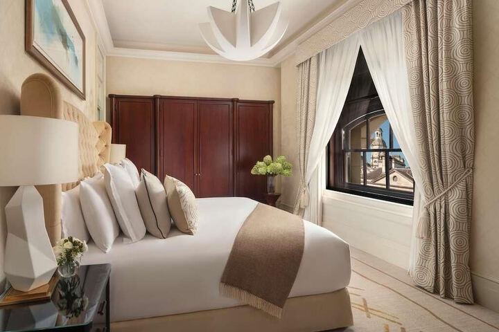 Room 29 of 106