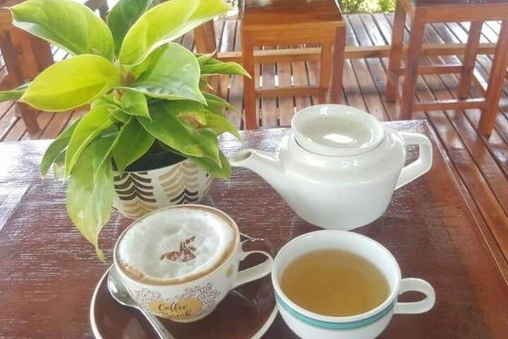 Breakfast/Coffee Service 22 of 34