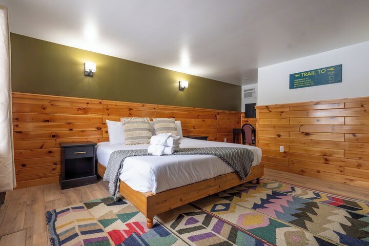 Room 20 of 49