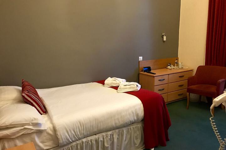 Room 15 of 35