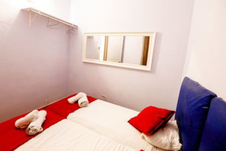 Room 35 of 63