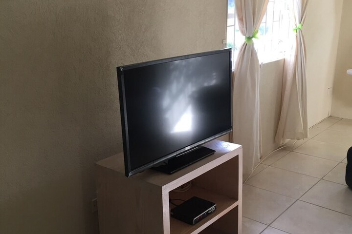Room 6 of 17