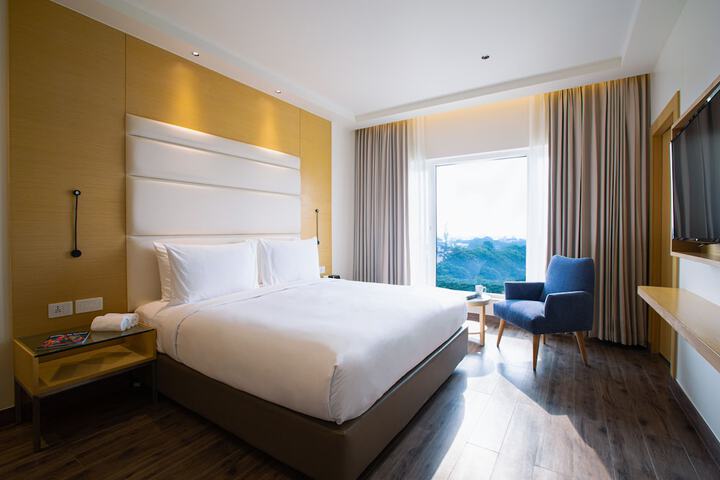 Room 6 of 21