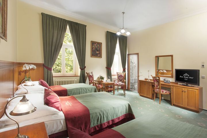 Room 8 of 61