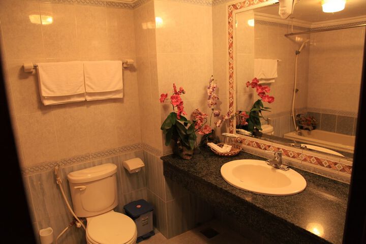 Room 19 of 25